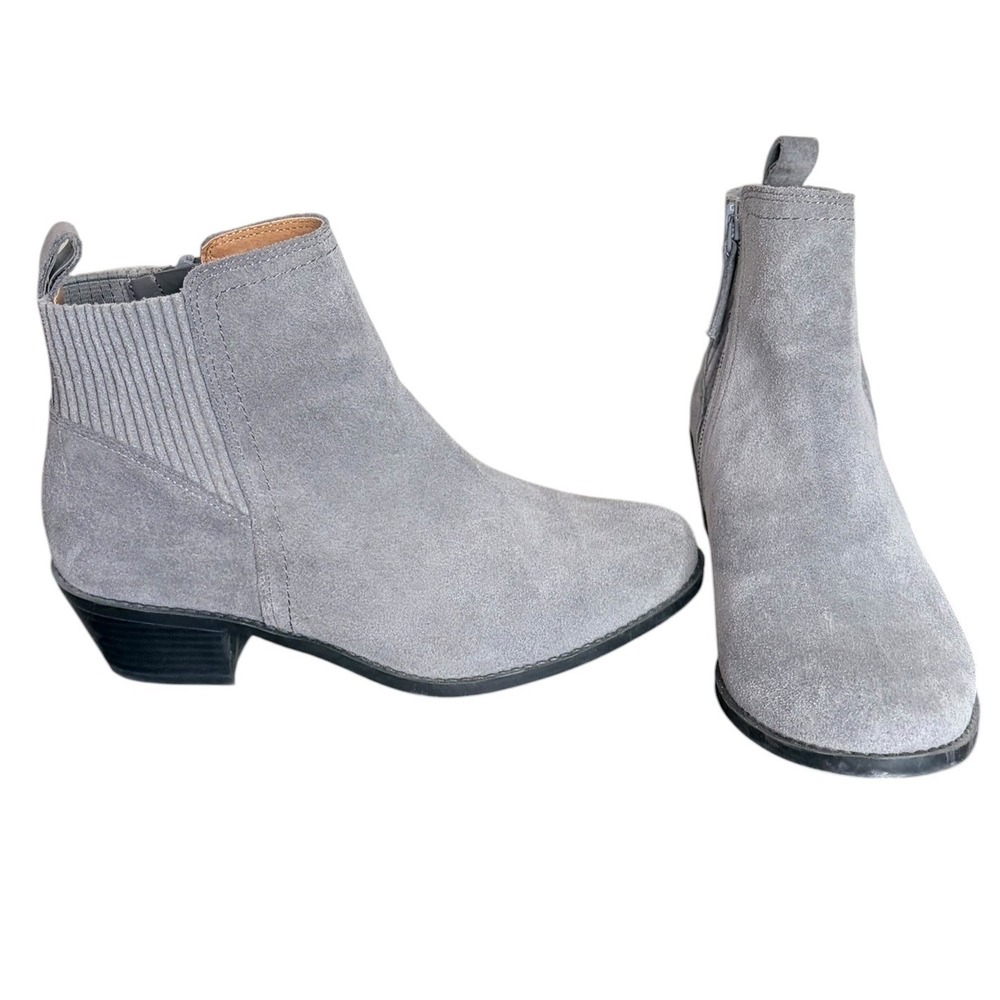 Vionic‎ Grey Devon Suede Ankle Bootie Side Zip Orthotic Women's Size 6